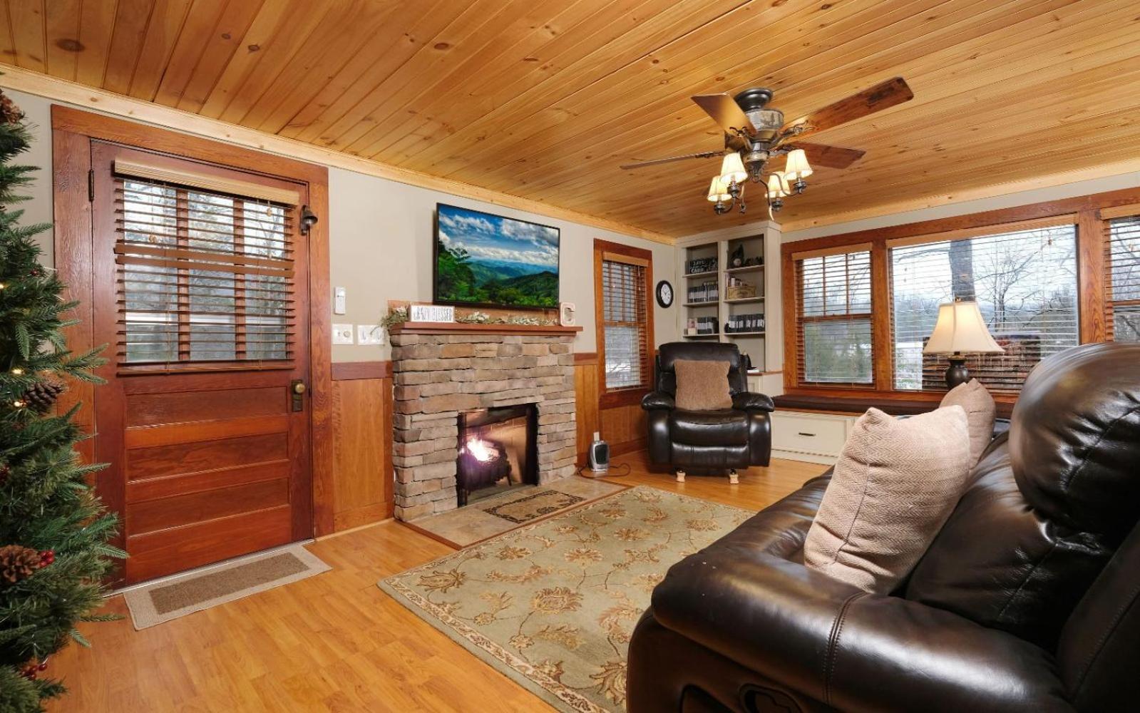 Karens Cozy Cottage Gatlinburg Εξωτερικό φωτογραφία